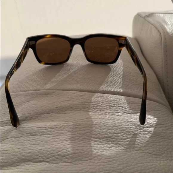 Oliver Peoples Ryce Tortoise Polarized Sunglasses display picture 1